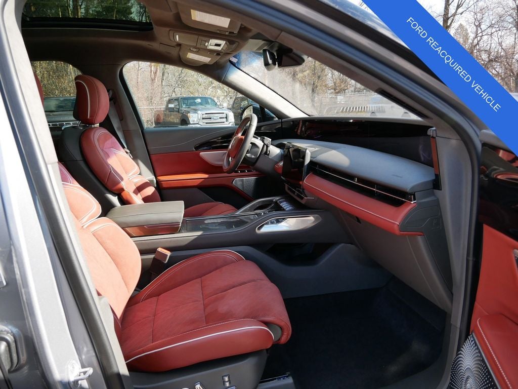 2024 Lincoln Nautilus Black Label