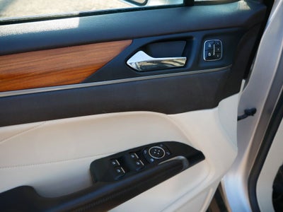 2015 Lincoln MKC Base