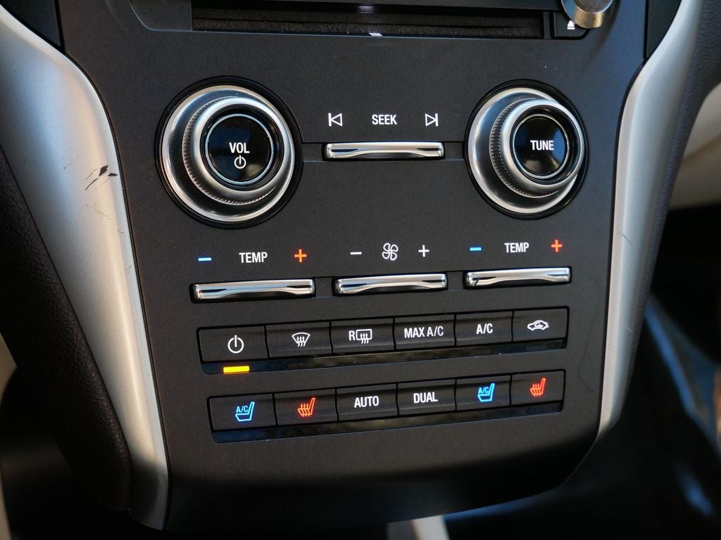 2015 Lincoln MKC Base