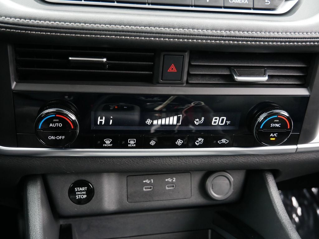 2025 Nissan Rogue SV