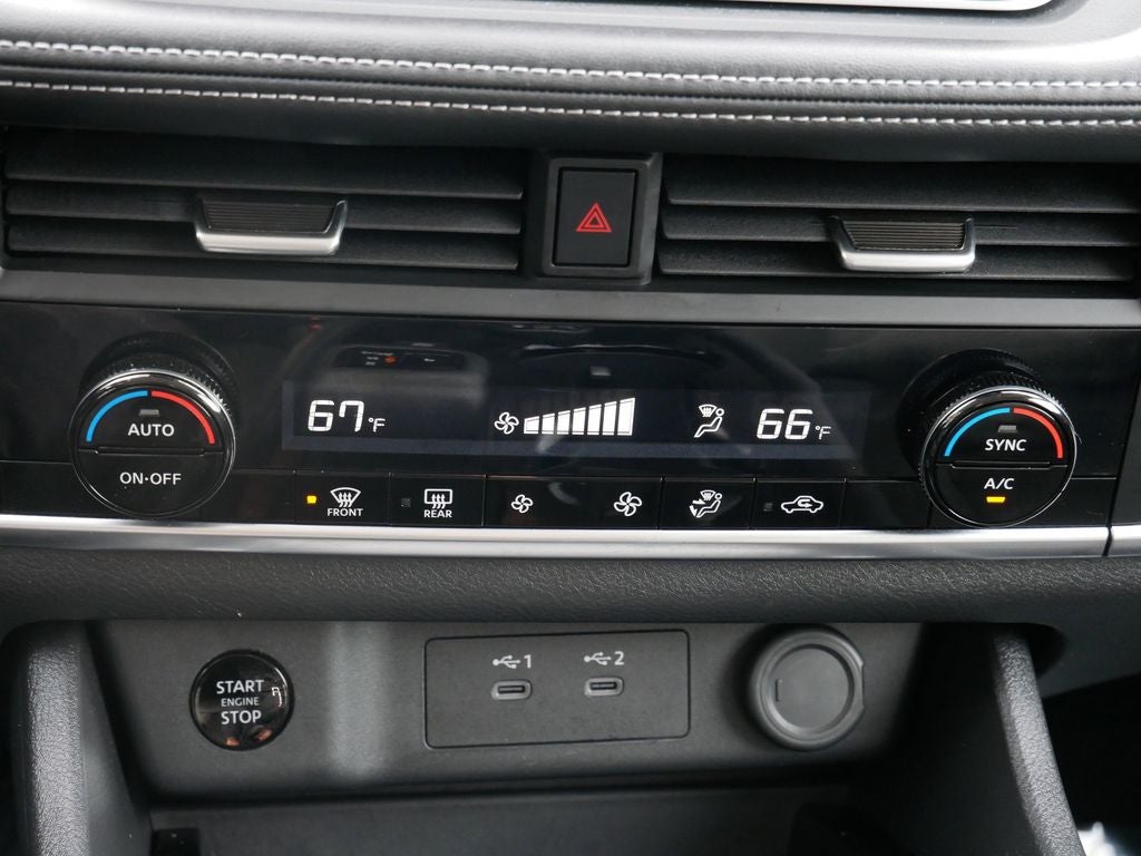 2025 Nissan Rogue SV