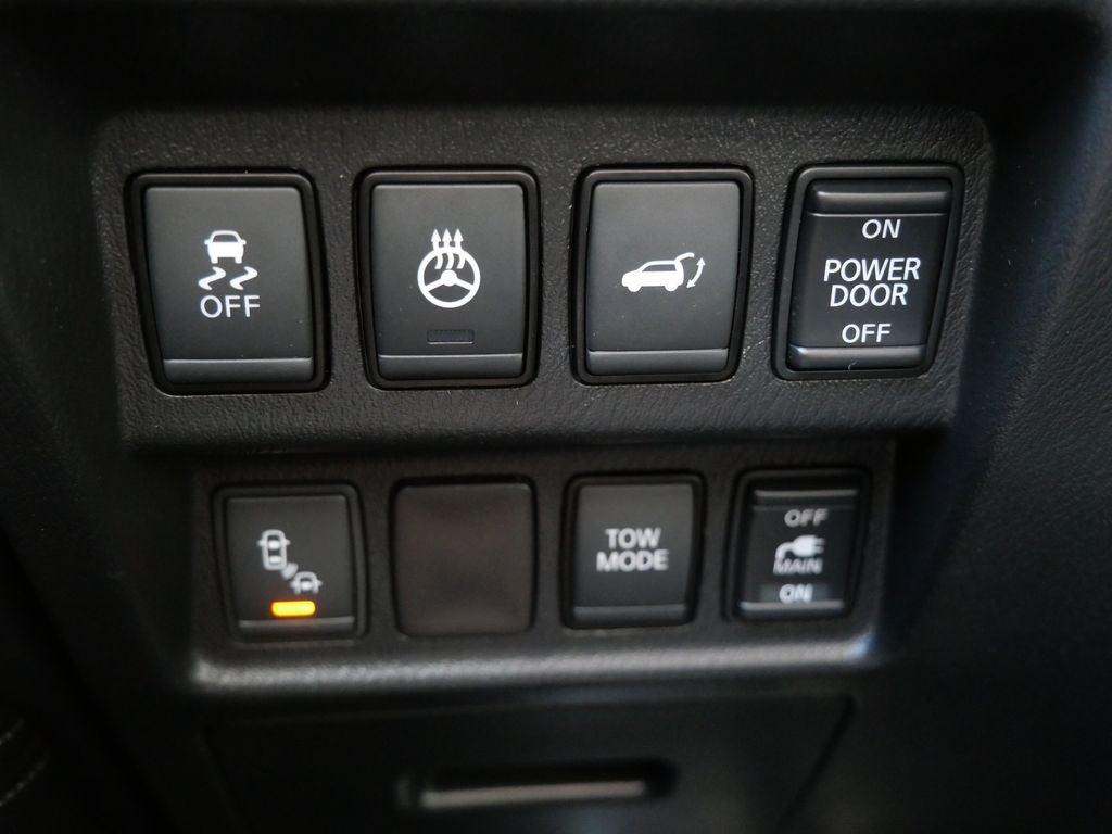 2017 Nissan Pathfinder SL