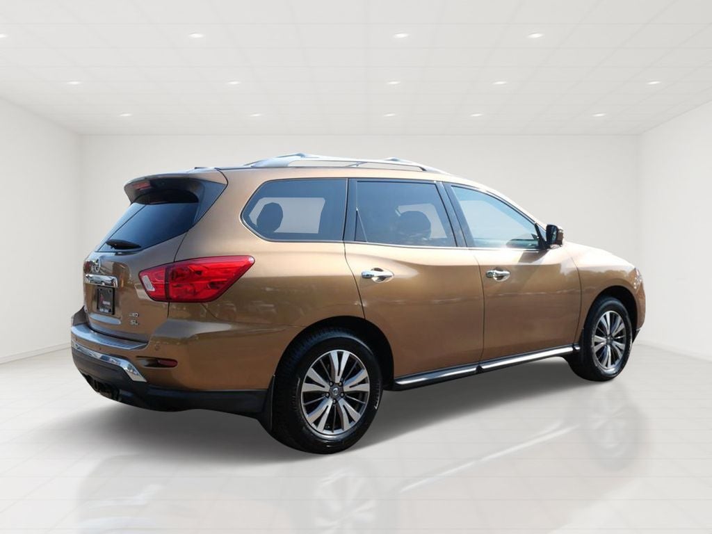 2017 Nissan Pathfinder SL