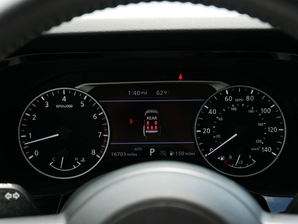 2024 Nissan Pathfinder SV
