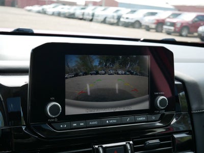 2024 Nissan Pathfinder SV