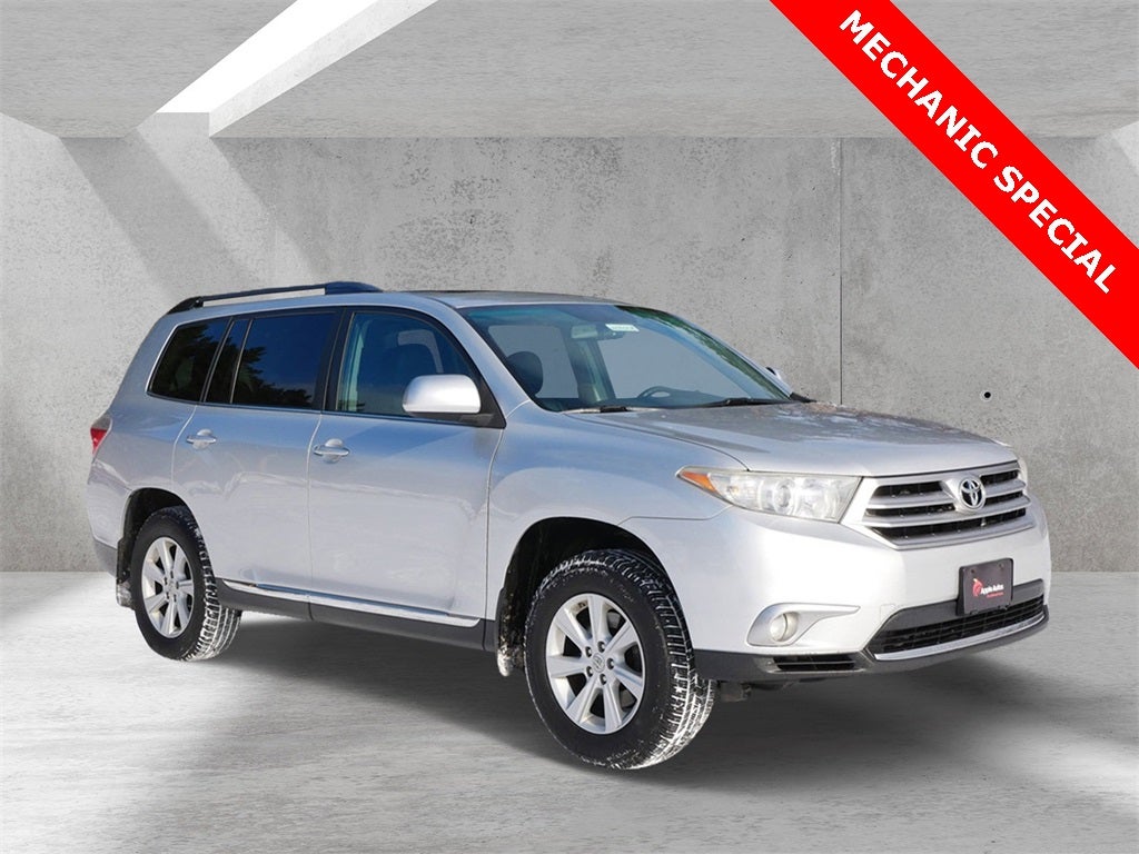 2012 Toyota Highlander SE