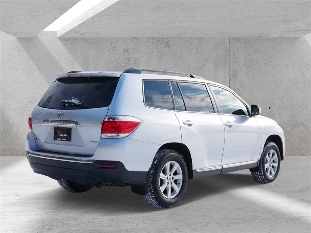 2012 Toyota Highlander SE
