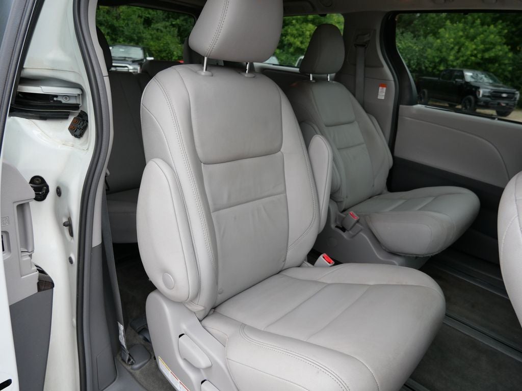2018 Toyota Sienna XLE 7 Passenger