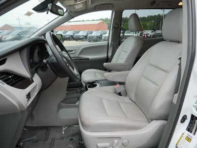 2018 Toyota Sienna XLE 7 Passenger