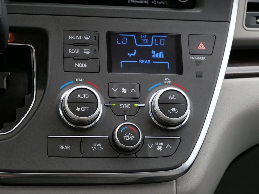 2018 Toyota Sienna XLE 7 Passenger