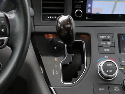 2018 Toyota Sienna XLE 7 Passenger