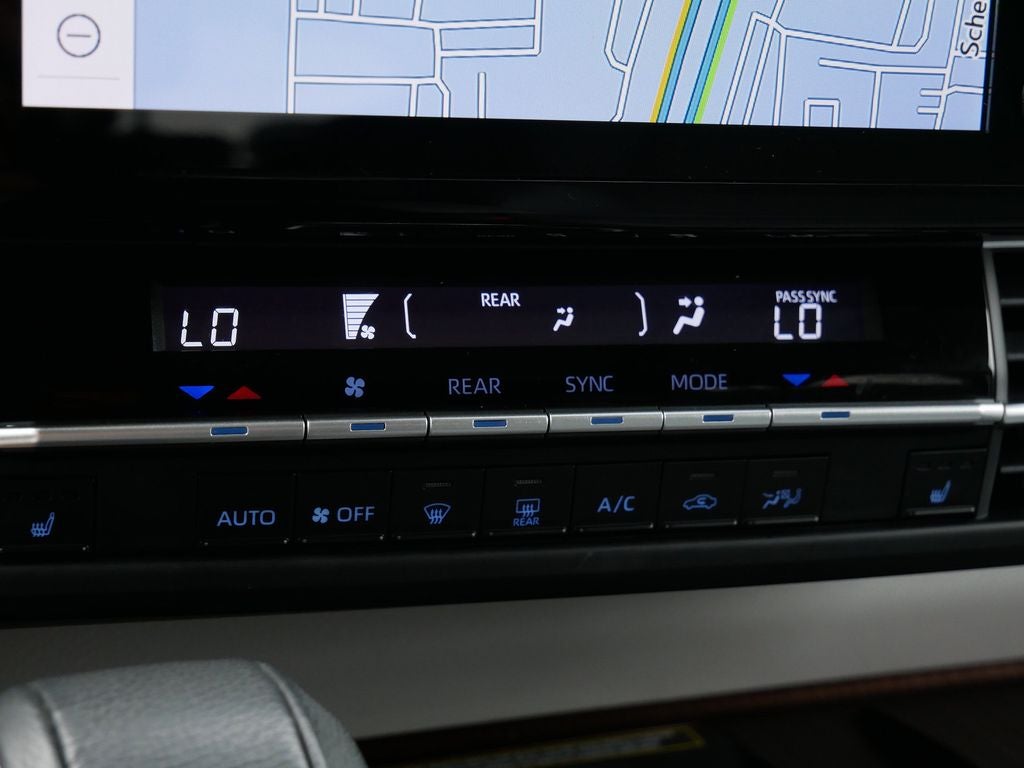 2021 Toyota Sienna XLE 8 Passenger