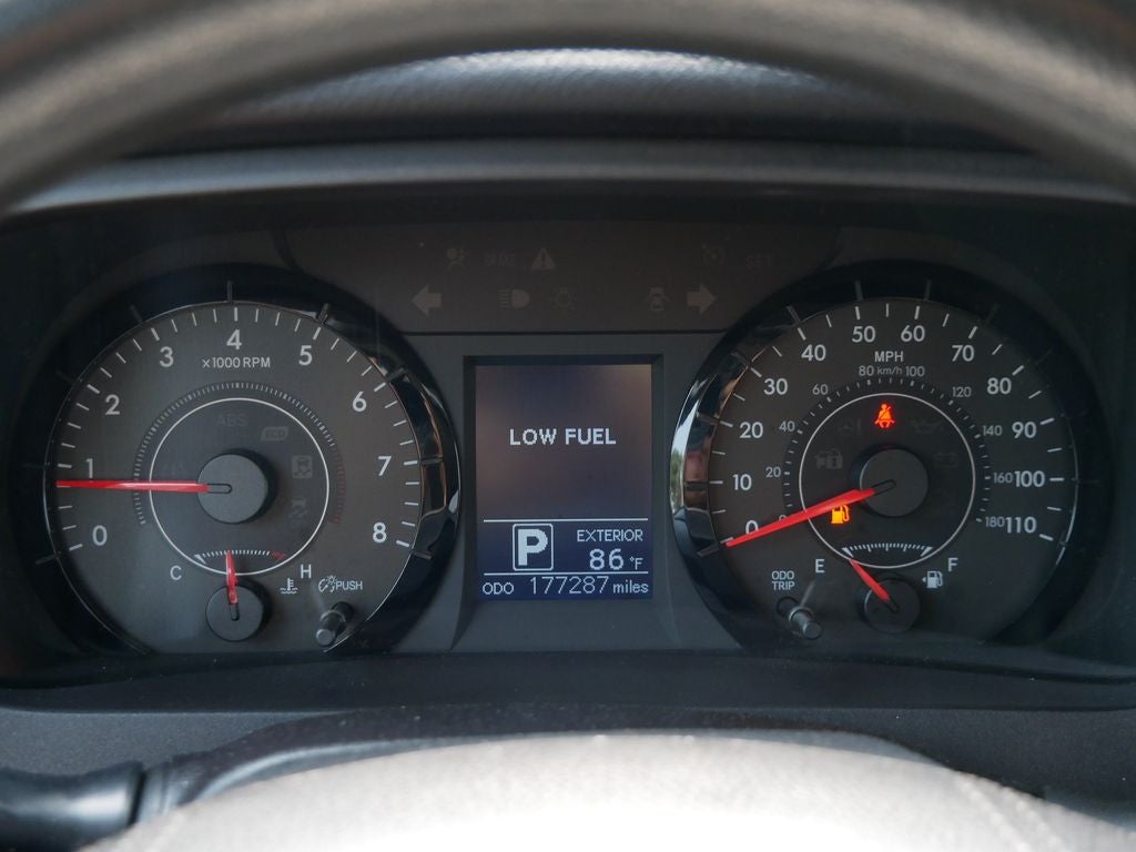 2015 Toyota Sienna LE 8 Passenger