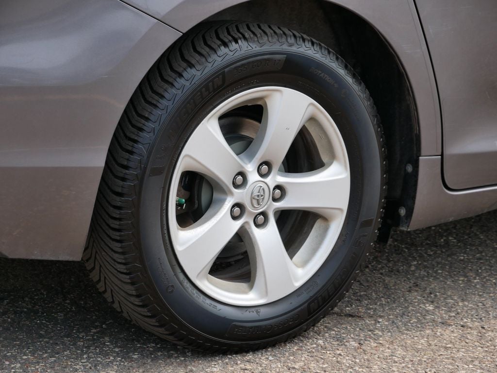 2015 Toyota Sienna LE 8 Passenger