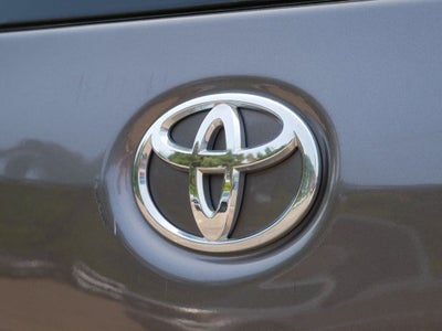 2015 Toyota Sienna LE 8 Passenger
