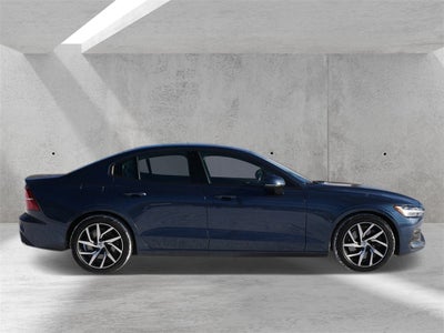 2019 Volvo S60 T6 Momentum