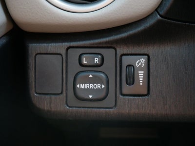 2012 Toyota Yaris LE