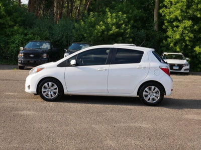 2012 Toyota Yaris LE