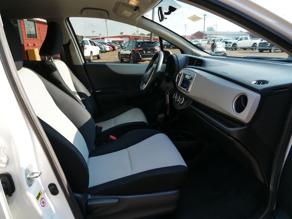 2012 Toyota Yaris LE