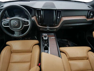 2022 Volvo XC60 Recharge Plug-In Hybrid T8 Inscription