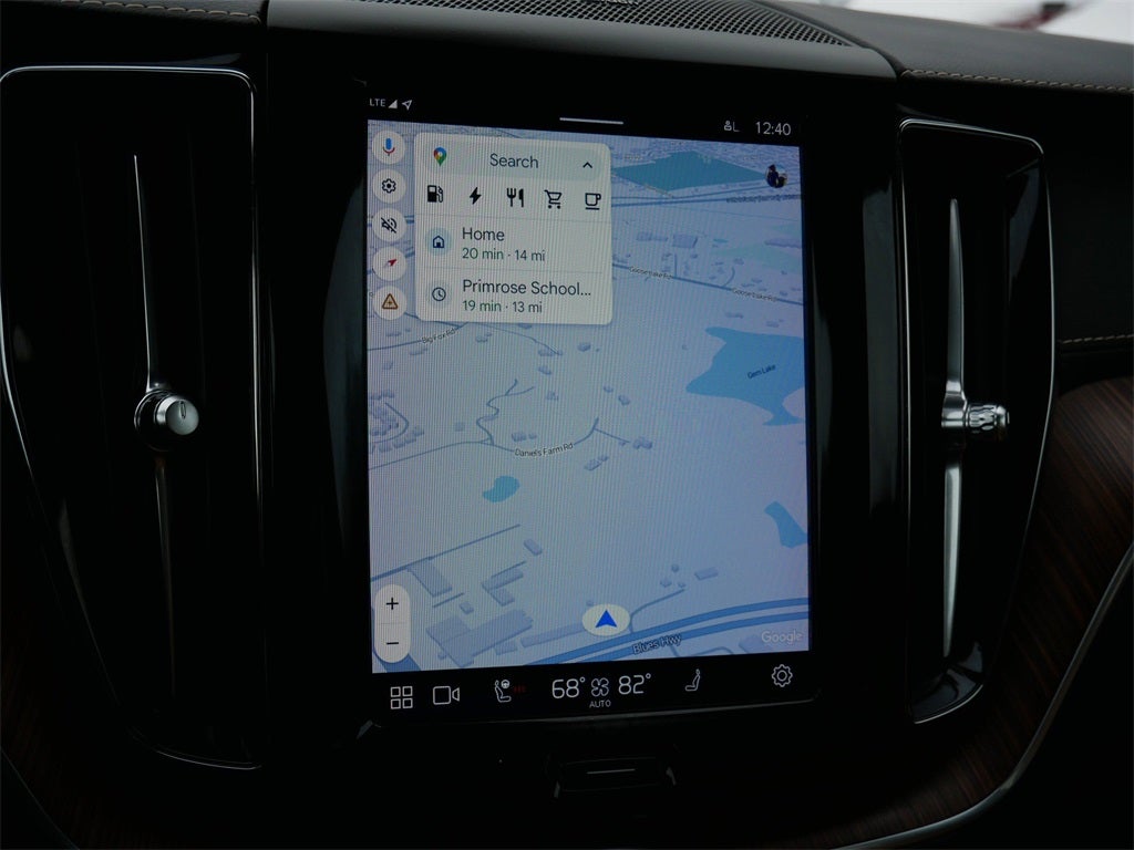 2022 Volvo XC60 Recharge Plug-In Hybrid T8 Inscription