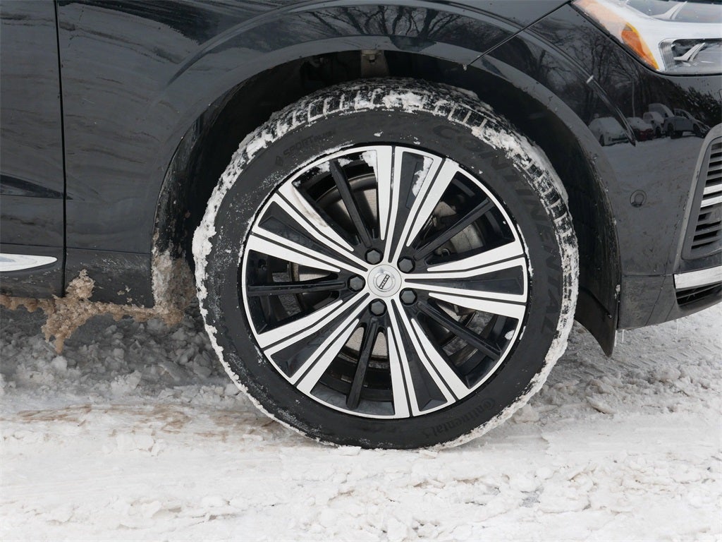 2022 Volvo XC60 Recharge Plug-In Hybrid T8 Inscription