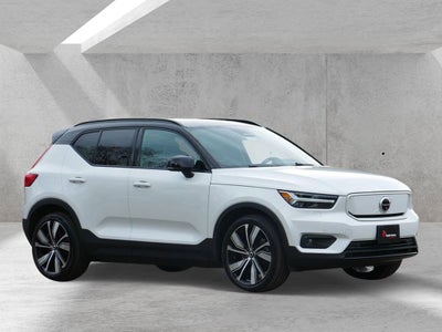 2021 Volvo XC40 Recharge Pure Electric P8