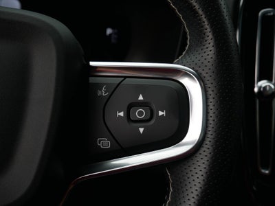 2021 Volvo XC40 Recharge Pure Electric P8