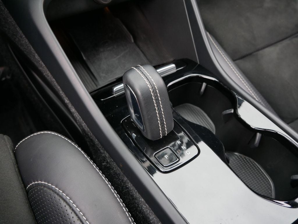 2021 Volvo XC40 Recharge Pure Electric P8