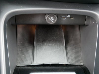 2021 Volvo XC40 Recharge Pure Electric P8