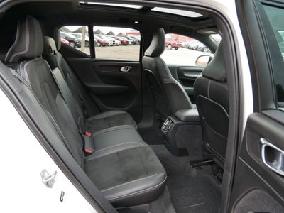 2021 Volvo XC40 Recharge Pure Electric P8