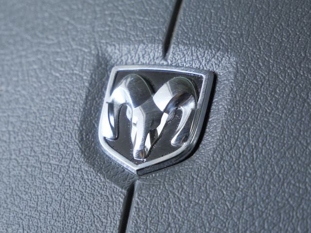 2005 Dodge Dakota SLT 131 WB