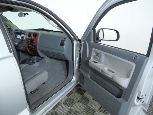 2005 Dodge Dakota SLT 131 WB