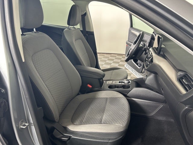 2022 Ford Escape SE Hybrid