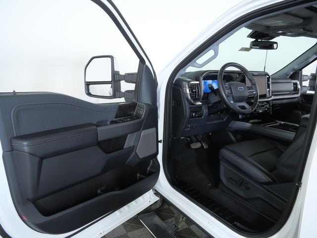 2025 Ford F-350SD Lariat