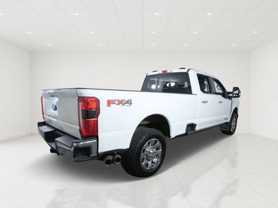 2025 Ford F-350SD Lariat