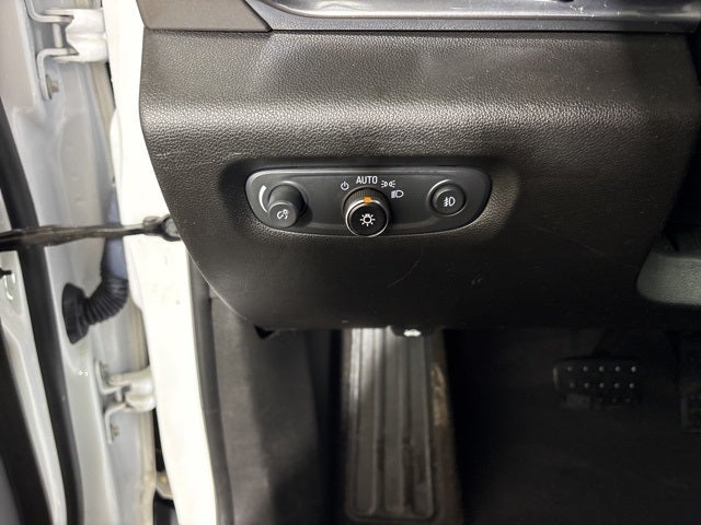 2018 Chevrolet Traverse LT Cloth w/1LT