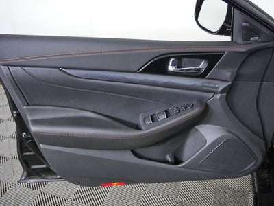 2023 Nissan Maxima SR