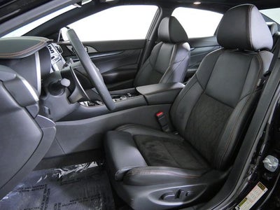 2023 Nissan Maxima SR