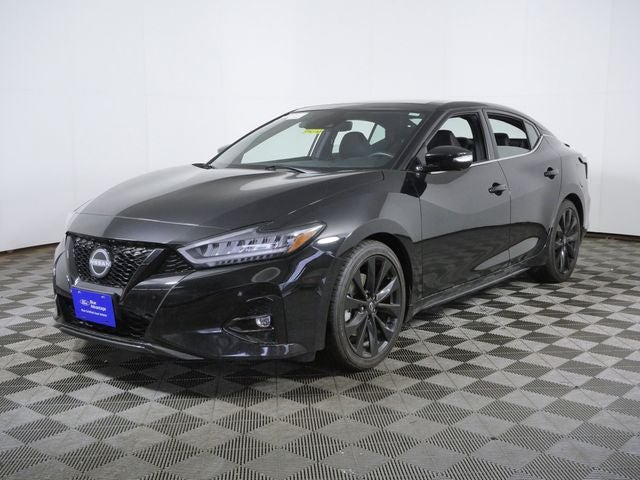 2023 Nissan Maxima SR
