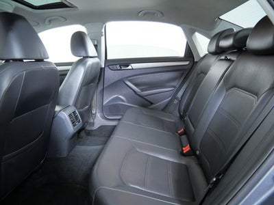 2014 Volkswagen Passat TDI SE w/Sunroof/Nav