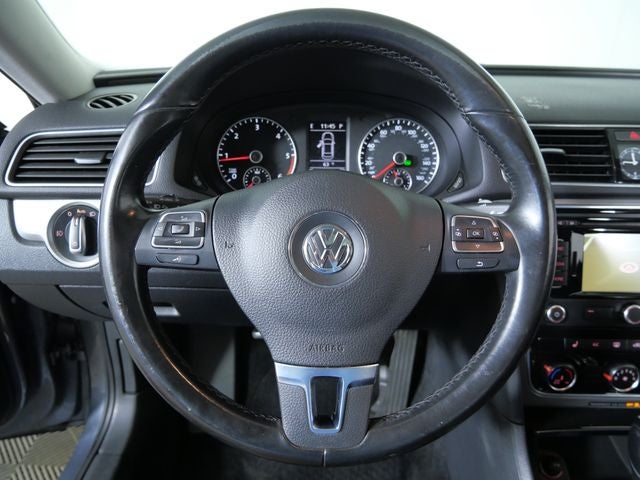 2014 Volkswagen Passat TDI SE w/Sunroof/Nav