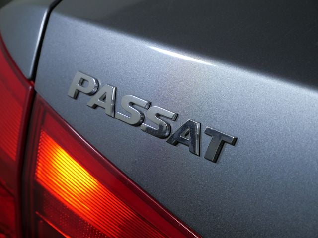 2014 Volkswagen Passat TDI SE w/Sunroof/Nav