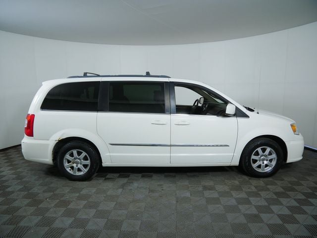 2012 Chrysler Town & Country Touring