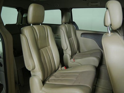 2012 Chrysler Town & Country Touring