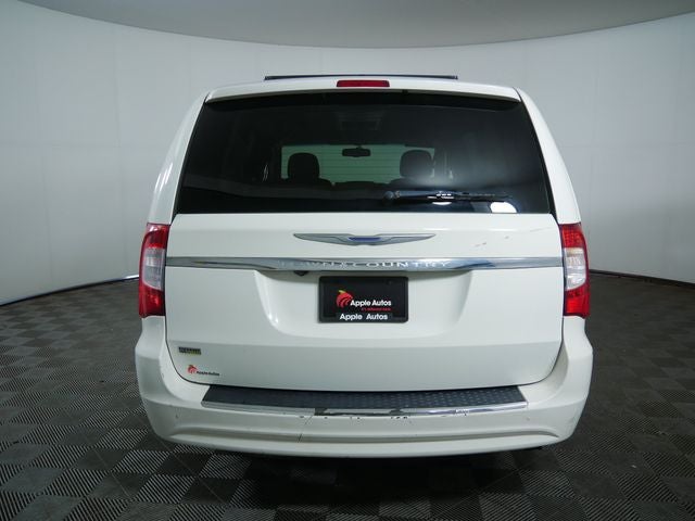 2012 Chrysler Town & Country Touring