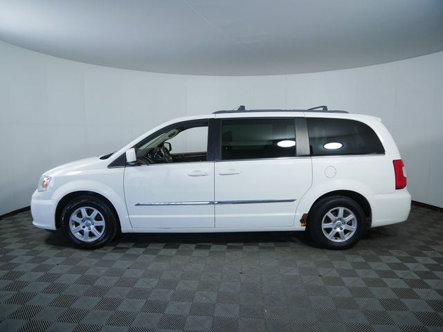 2012 Chrysler Town & Country Touring