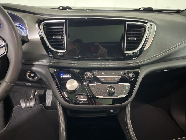 2022 Chrysler Pacifica Hybrid Limited