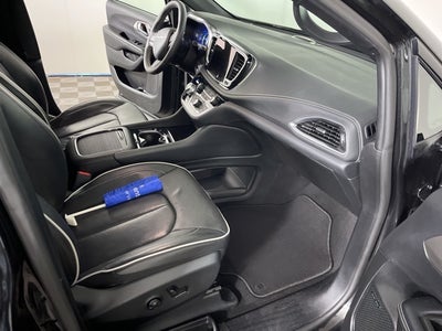 2022 Chrysler Pacifica Hybrid Limited