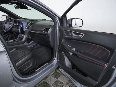 2022 Ford Edge ST Line